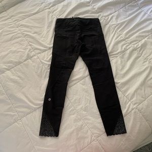 Tight Stuff II Lululemon leggings🍋